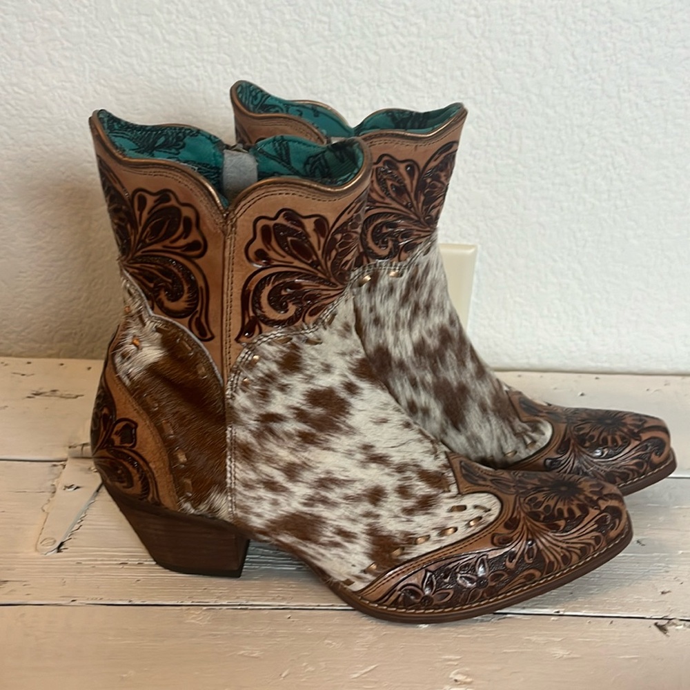 Western Cowhide Tooled Leather Brown Ankle Boots
